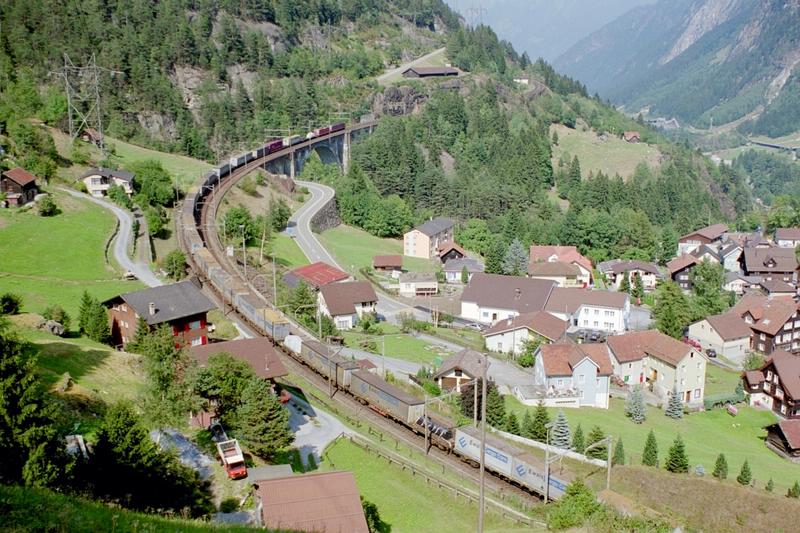 5-33 - 02-09-2003 - Wassen - 04a.jpg