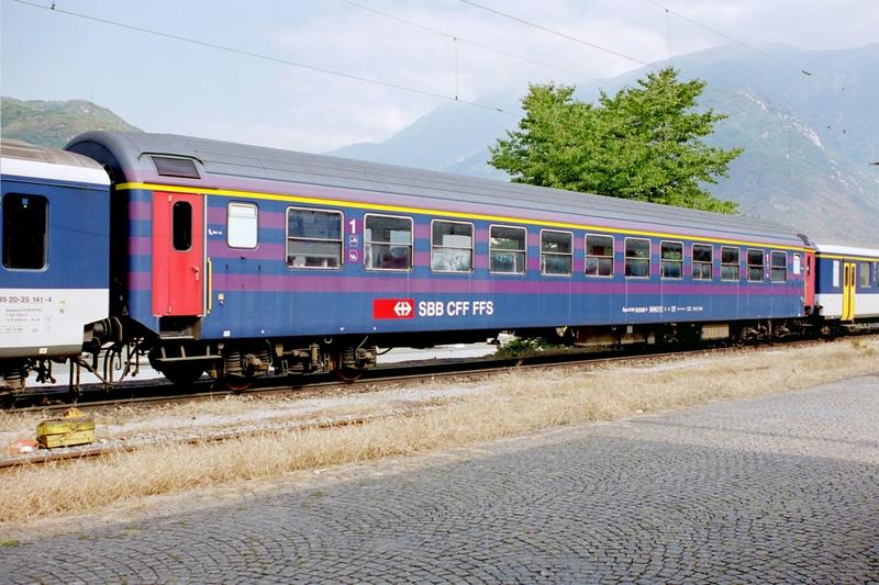 7-05 - 03-09-2003 - Bellinzona - 32a.jpg