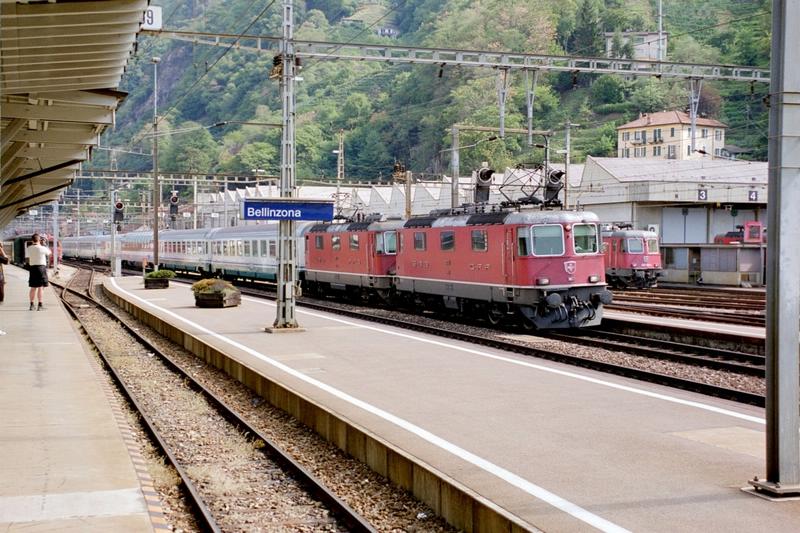 7-12 - 03-09-2003 - Bellinzona - 25a.jpg