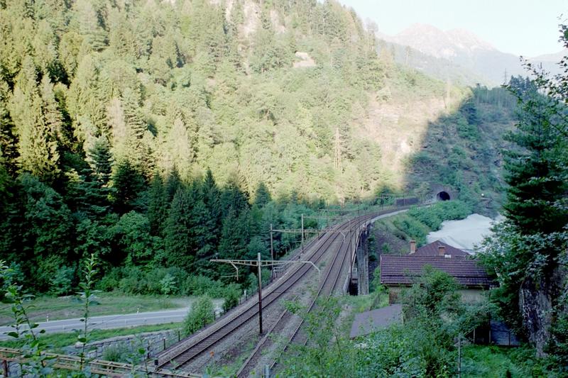 8-07 - 03-09-2003 - Polmengo Viadukt - 30a.jpg