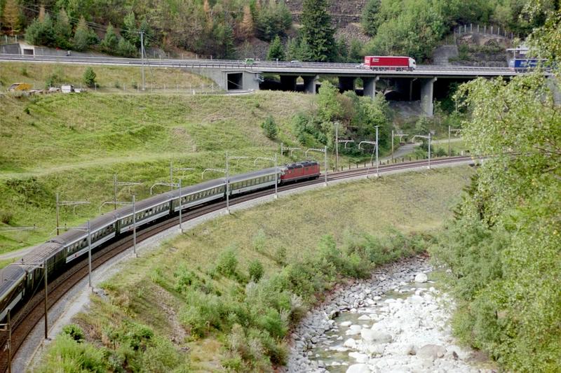 9-20 - 04-09-2003 - Wassen - 17a.jpg