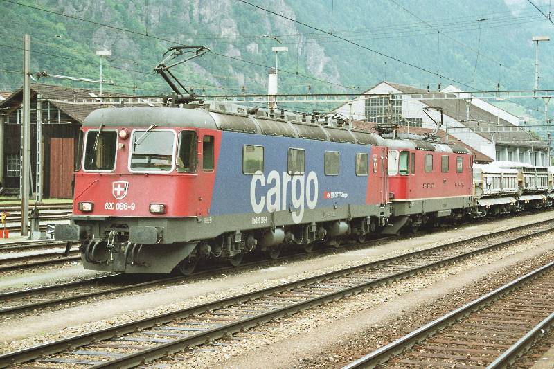 03-07 - 13-06-2005 - Erstfeld - 30A.jpg