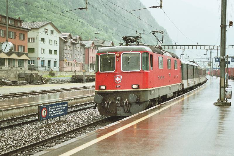 03-13 - 13-06-2005 - Erstfeld - 24A.jpg