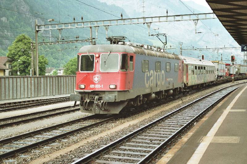 03-21 - 13-06-2005 - Erstfeld - 16A.jpg