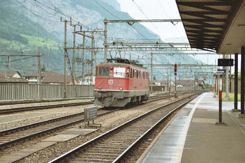 03-32 - 13-06-2005 - Erstfeld - 05A.jpg