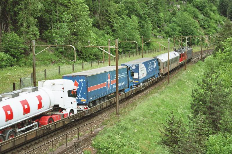 04-26 - 13-06-2005 - Wassen - 11A.jpg