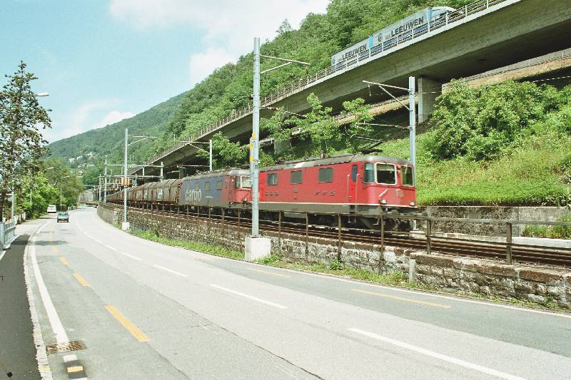 07-08 - 15-06-2005 - bei Melide - 29A.jpg