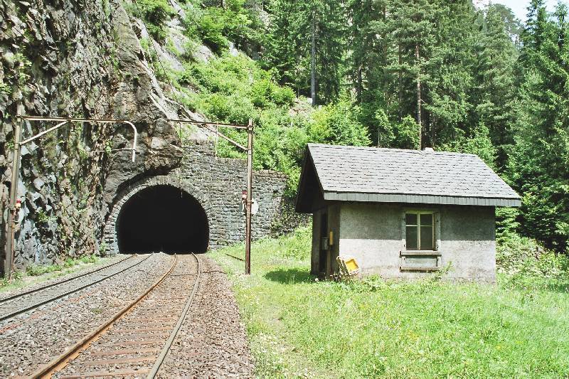 08-22 - 16-06-2005 - Wassen - 15A.jpg