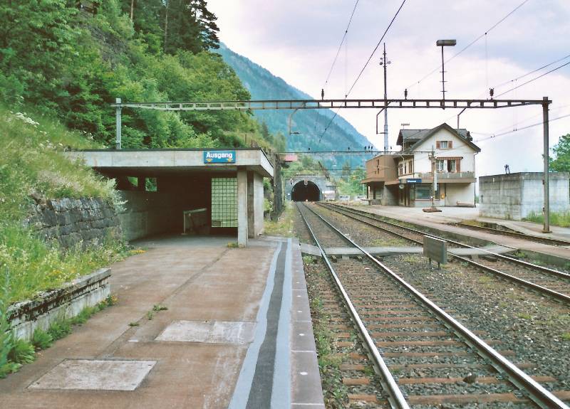 09-36 - 16-06-2005 - Wassen - 01a.jpg