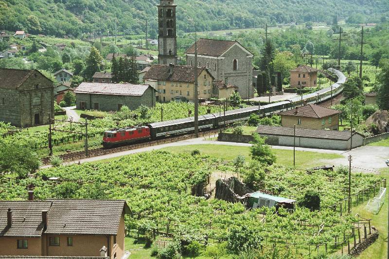 10-15 - 17-06-2005 - Giornico - 22A.jpg