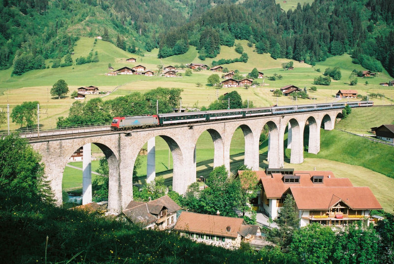 02-01 - 10-06-06 - Kanderviadukt.jpg