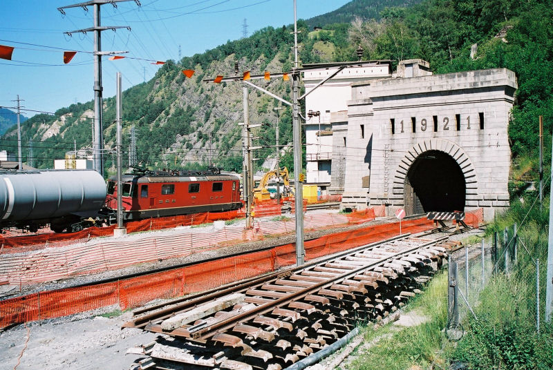 03-05 - 11-06-06 - Brig - Simplontunnel.jpg