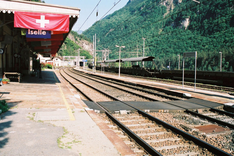 03-12 - 11-06-06 - Iselle.jpg