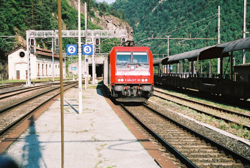 03-13 - 11-06-06 - Iselle.jpg