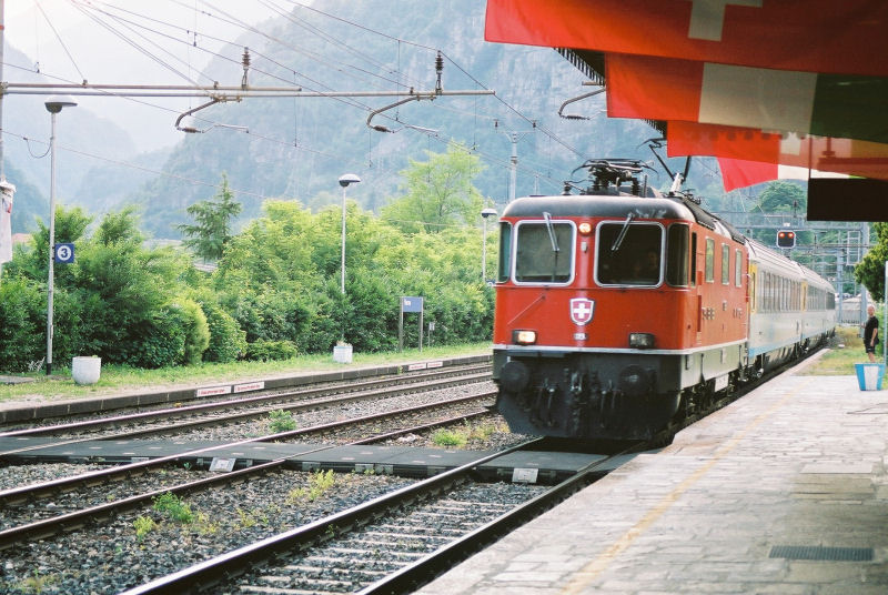 03-22 - 11-06-06 - Varzo.jpg