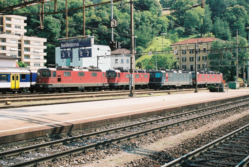 04-17 - 12-06-06 - Bellinzona.jpg