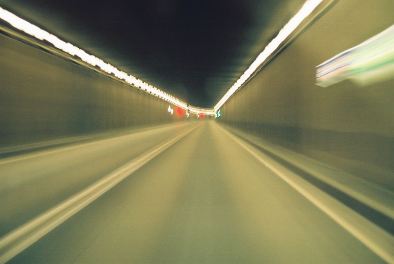 04-22 - 12-06-06 - Gotthardtunnel.jpg