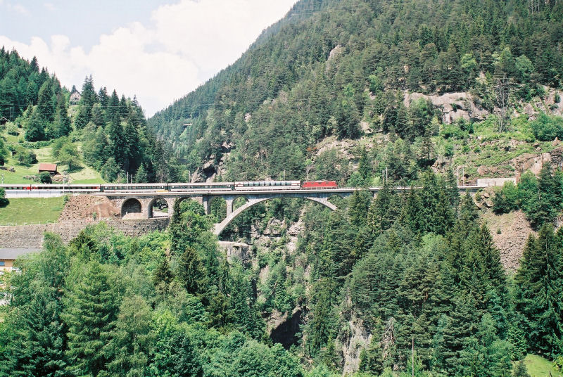 05-17 - 13-06-06 - Mittlere Meienreussbruecke.jpg