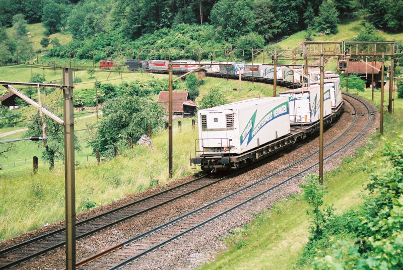 08-24 - 15-06-06 - Erstfeld - Amsteg-Silenen.jpg