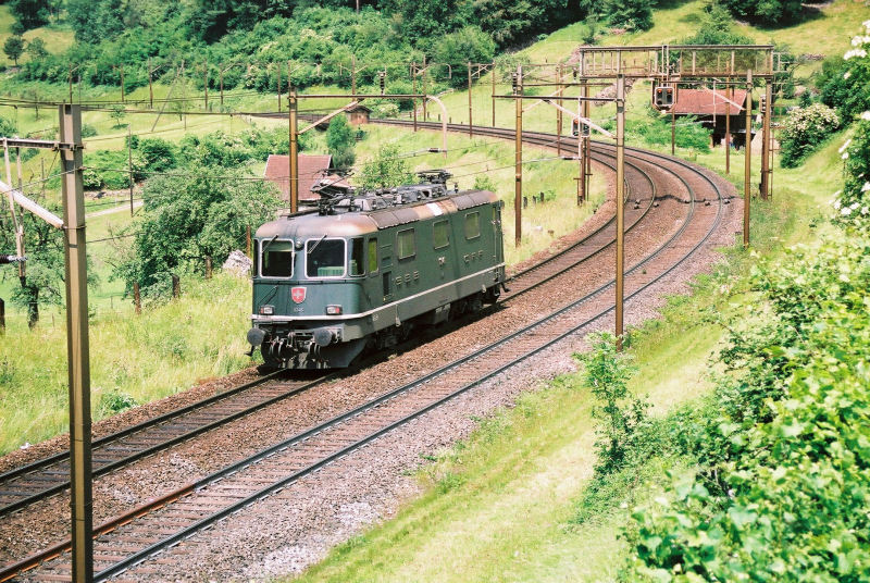 08-25 - 15-06-06 - Erstfeld - Amsteg-Silenen.jpg