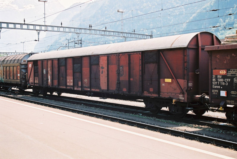 08-32 - 15-06-06 - Erstfeld.jpg